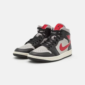 Air Jordan 1 Mid – Baskets Montantes – Black/Gym Red/College Grey/Sail grande qualité 12