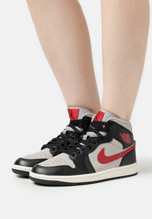 Air Jordan 1 Mid – Baskets Montantes – Black/Gym Red/College Grey/Sail grande qualité 1