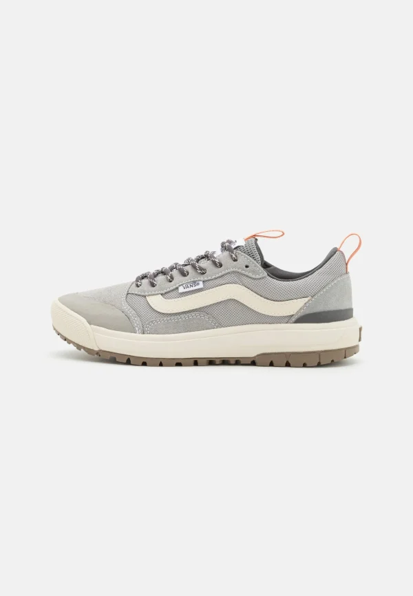 comparez les prix Vans Ultrarange Exo Mte-1 Unisex – Baskets Basses – Gray/Multi-Coloured 3