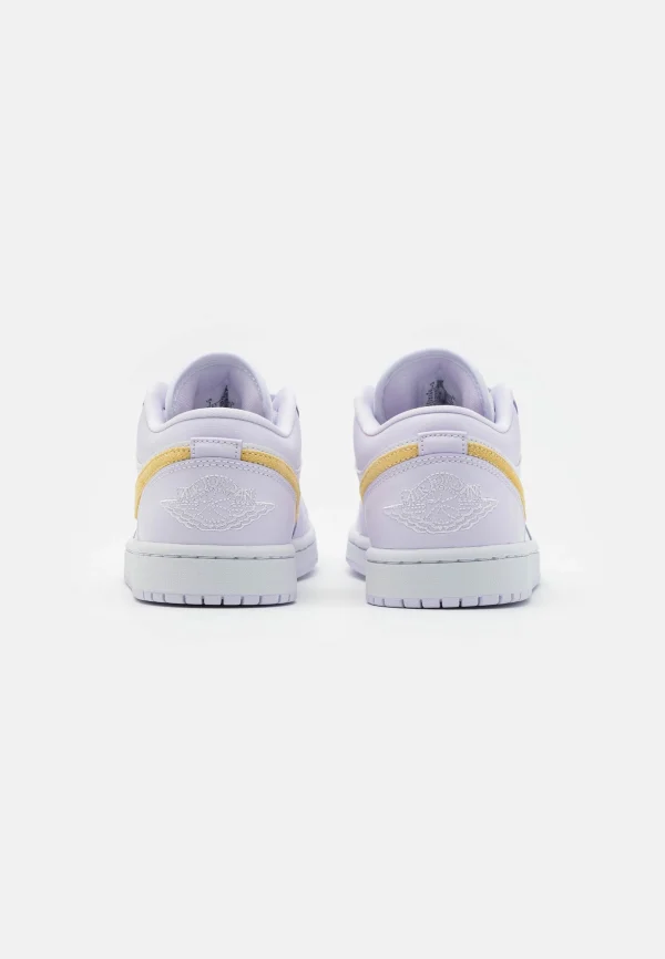 Air Jordan 1 – Baskets Basses – Barely Grape/Lemon Wash/White mode tendance 6