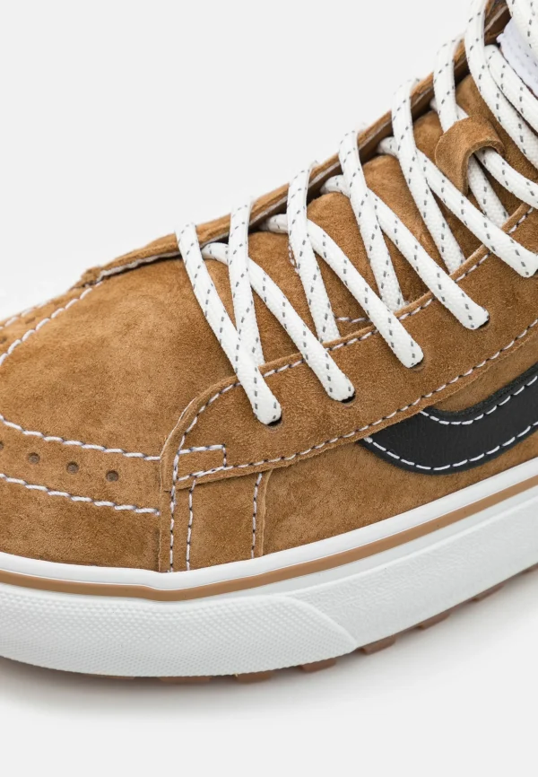 Retour gratuit en magasin. Vans Sk8 Hi Mte 1 Unisex – Baskets Montantes – Brown/Black 9