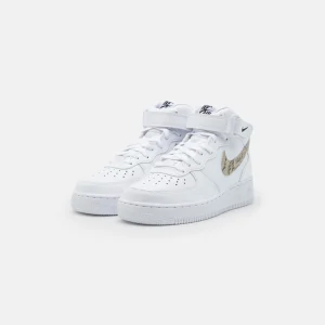 à prix réduits Nike Sportswear Air Force 1 ’07 Mid – Baskets Montantes – White/Sanddrift/Black 9