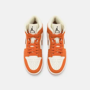 achetez pas cher Wmns Air Jordan 1 Mid Se – Baskets Montantes – Coconut Milk/Spice/Black-Sl 21