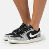 grossiste en ligne Wmns Air Jordan 1 Retro Low Og – Baskets Basses – Black/Tech Grey/White/Sail 22