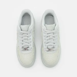 prix pas cher Nike Sportswear Air Force 1 – Baskets Basses – Light Silver 18