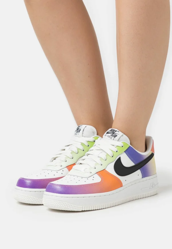 REMISE allant jusqu. Nike Sportswear Air Force 1 – Baskets Basses – Summit White/Black/Mandarin/Grape/Green/Citron Tint 1