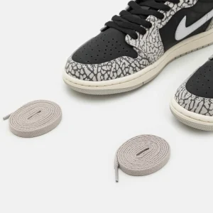 grossiste en ligne Wmns Air Jordan 1 Retro Low Og – Baskets Basses – Black/Tech Grey/White/Sail 18