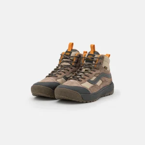 pas cher marque Vans Ultra Range Exo Hi Mte-1 – Baskets Montantes – Dark Brown/Multi-Coloured 12