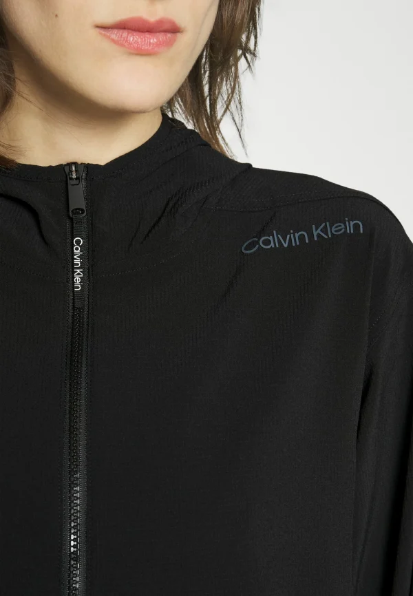 excellents soldes Calvin Klein Performance 1/4 Zip Anorak – Veste Coupe-Vent – Black Beauty 6